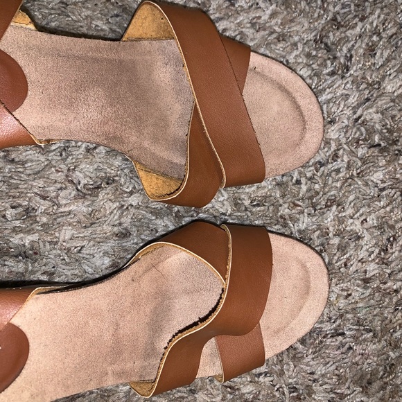 Brown Heel (Wedge) - Picture 3 of 6